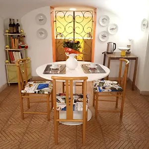 https://capa-e-coda-appartamento-in-centro-storico.hotels-amalfi.com